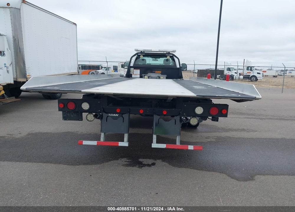 2021 FORD F-600 CHASSIS XL VIN: 1FDFF6KT4MDA14402