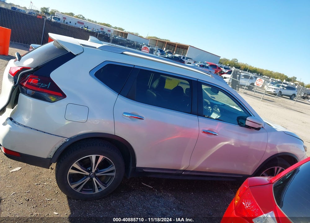 2018 NISSAN ROGUE VIN: 5N1AT2MVXJC840361