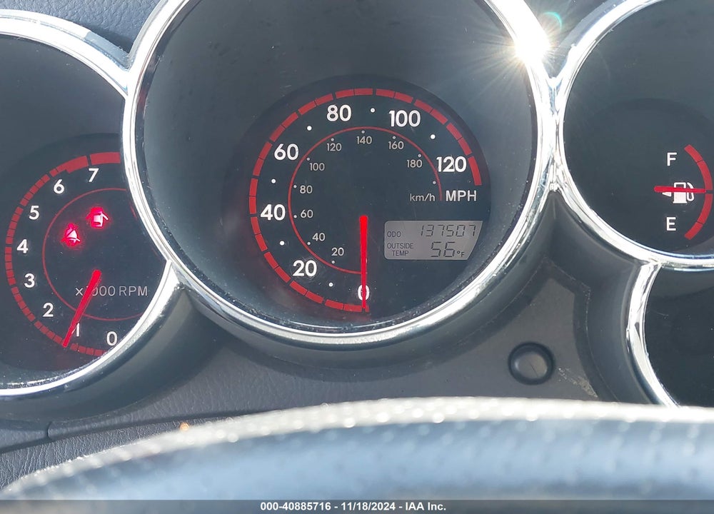 2005 TOYOTA MATRIX VIN: 2T1KR32E75C451481