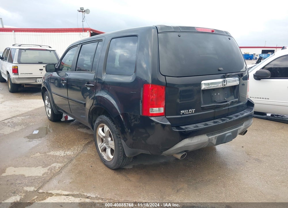 2013 HONDA PILOT EX VIN: 5FNYF3H42DB024219