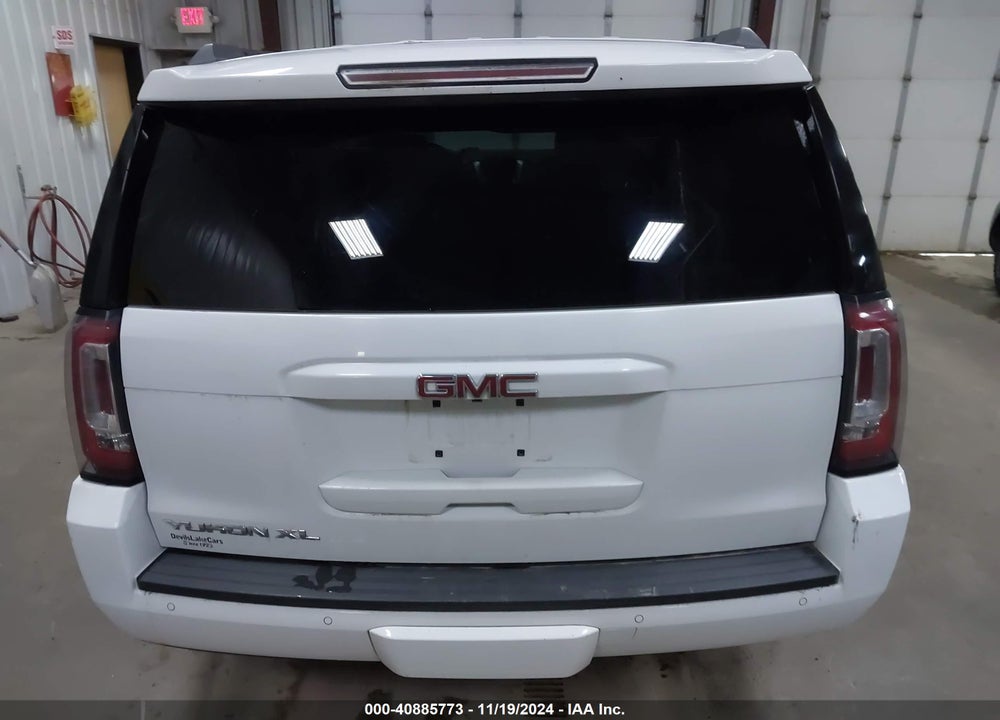 2017 GMC YUKON XL SLT VIN: 1GKS2GKC0HR204781