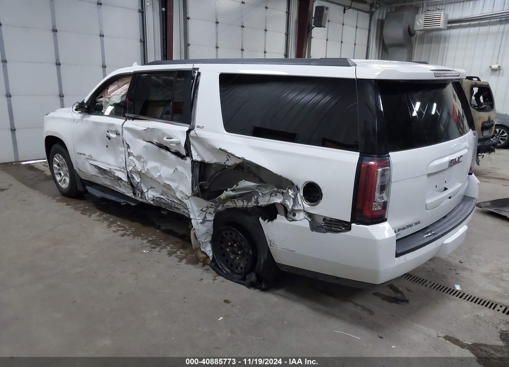 2017 GMC YUKON XL SLT VIN: 1GKS2GKC0HR204781