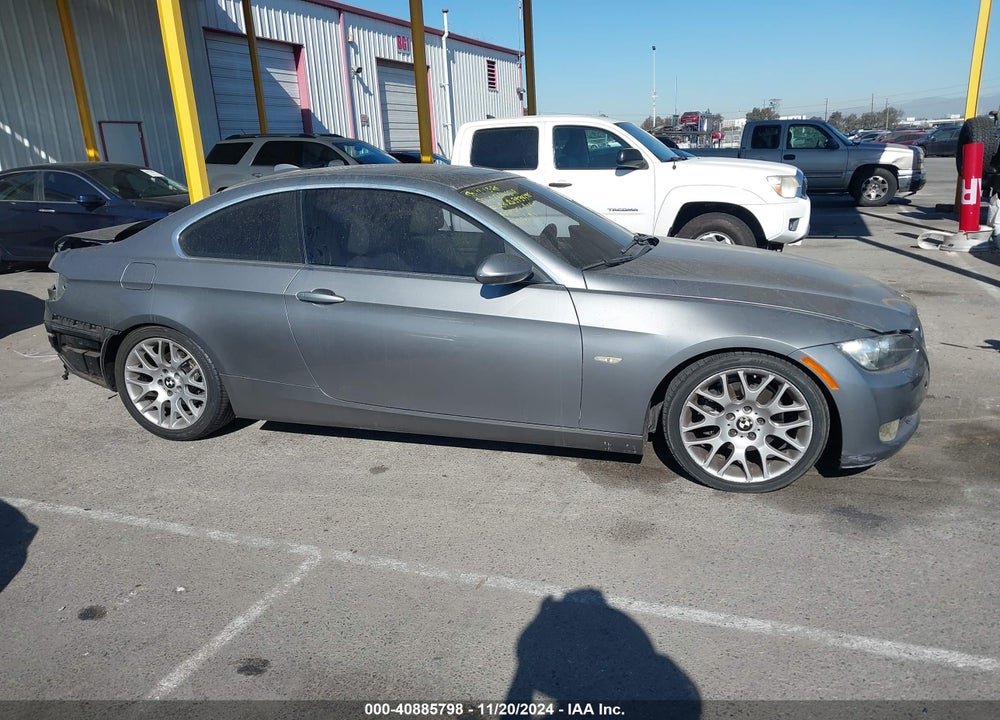 2008 BMW 328I VIN: WBAWV13518P118521