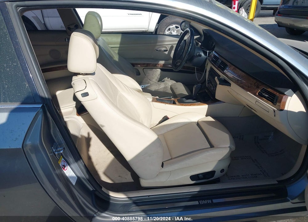 2008 BMW 328I VIN: WBAWV13518P118521