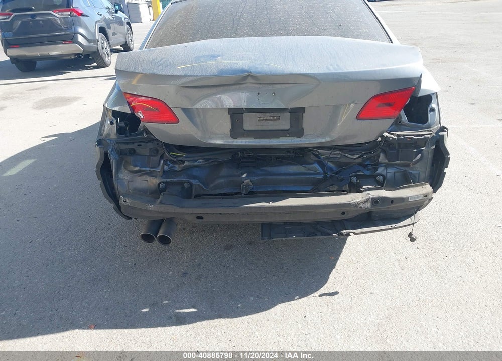 2008 BMW 328I VIN: WBAWV13518P118521