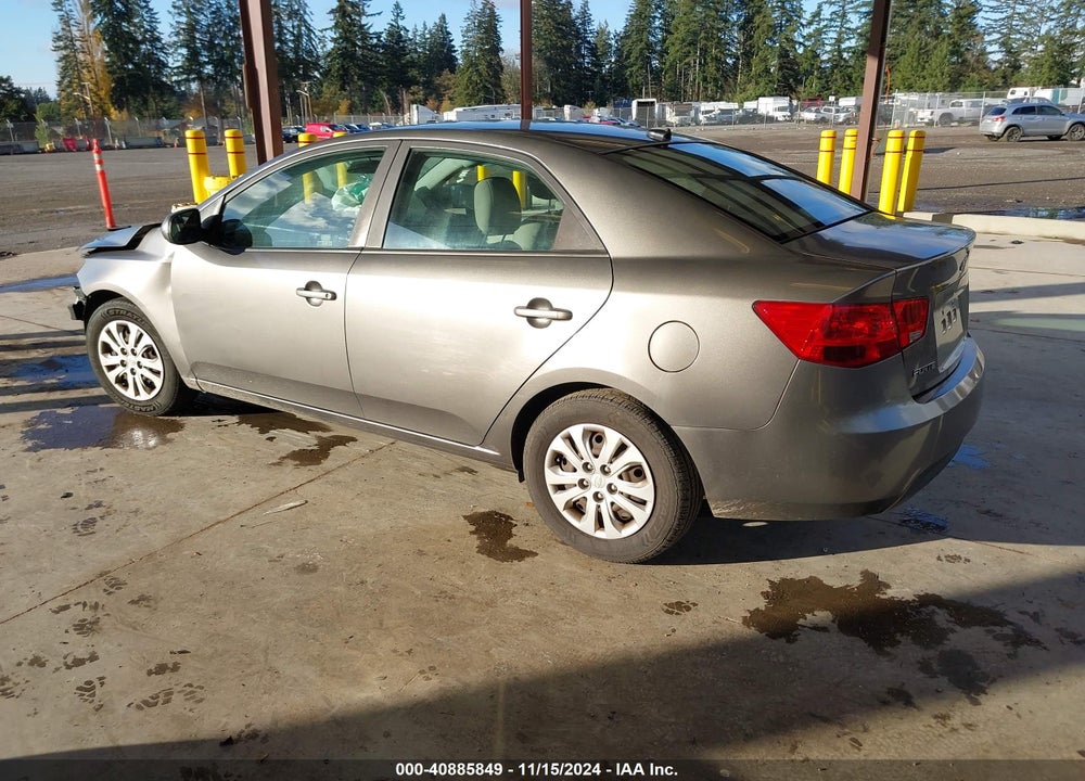 2011 KIA FORTE EX VIN: KNAFU4A24B5461923