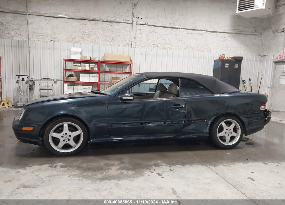 2002 MERCEDES-BENZ CLK 430 VIN: WDBLK70G22T108326