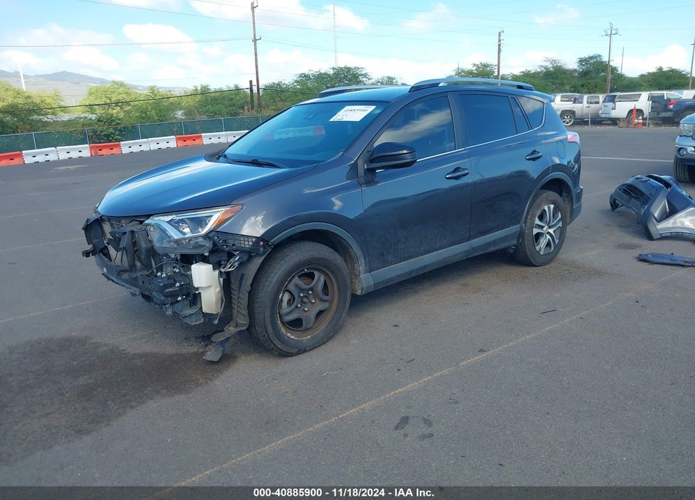 2018 TOYOTA RAV4 LE VIN: JTMZFREV4JJ195479