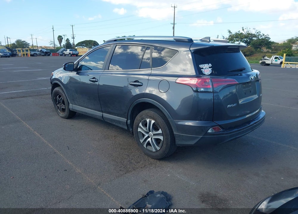 2018 TOYOTA RAV4 LE VIN: JTMZFREV4JJ195479