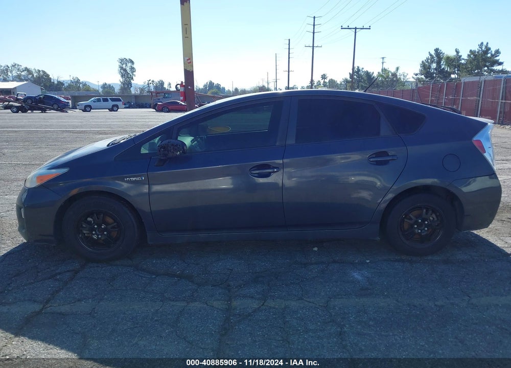 2013 TOYOTA PRIUS FOUR VIN: JTDKN3DU6D5602449