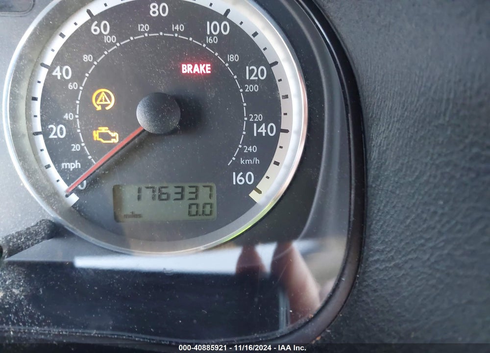 2005 VOLKSWAGEN JETTA GL VIN: 3VWRK69M55M072064