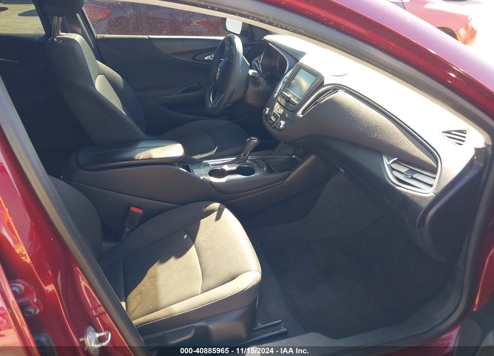 2018 CHEVROLET MALIBU LT VIN: 1G1ZD5ST7JF195988