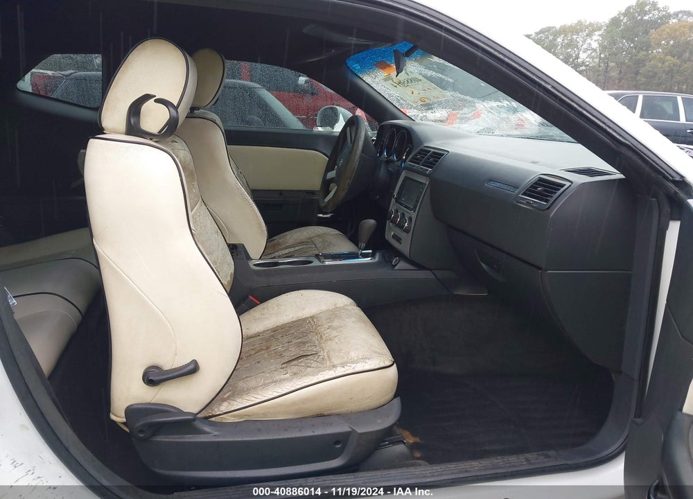 2010 DODGE CHALLENGER SE VIN: 2B3CJ4DVXAH261013
