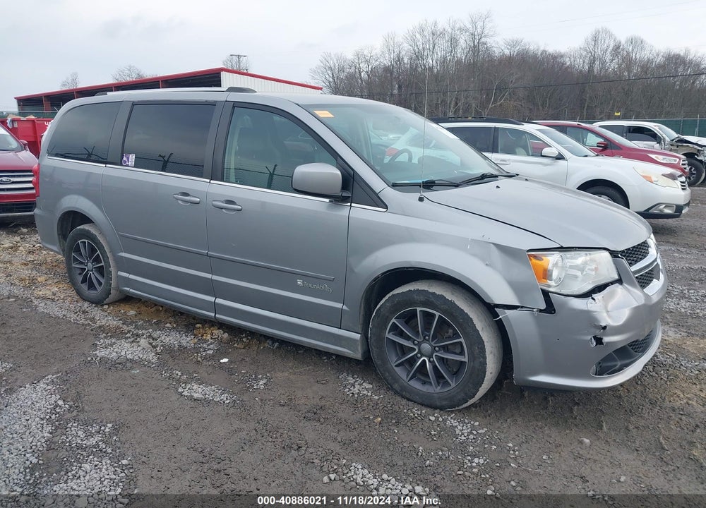 2017 DODGE GRAND CARAVAN SXT VIN: 2C4RDGCG1HR715447