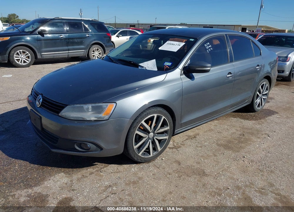 2011 VOLKSWAGEN JETTA VIN: 3VW2K7AJ4BM068799