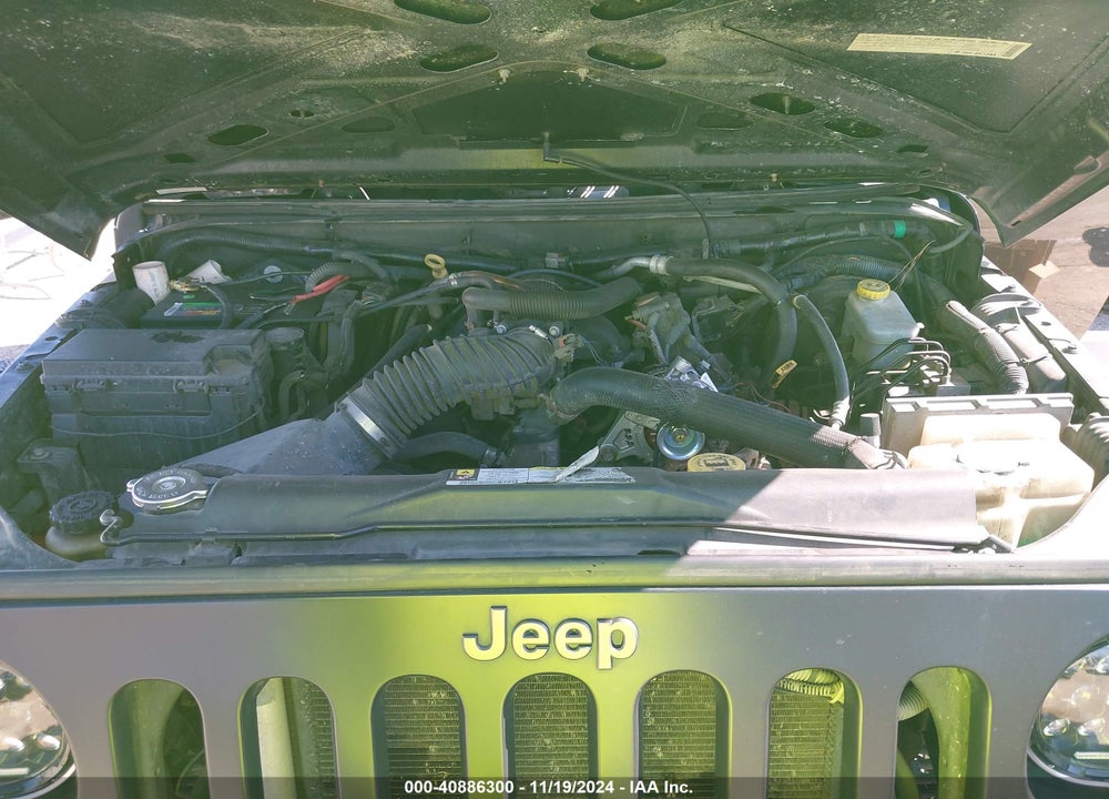 2008 JEEP WRANGLER UNLIMITED SAHARA VIN: 1J8GA59168L544106