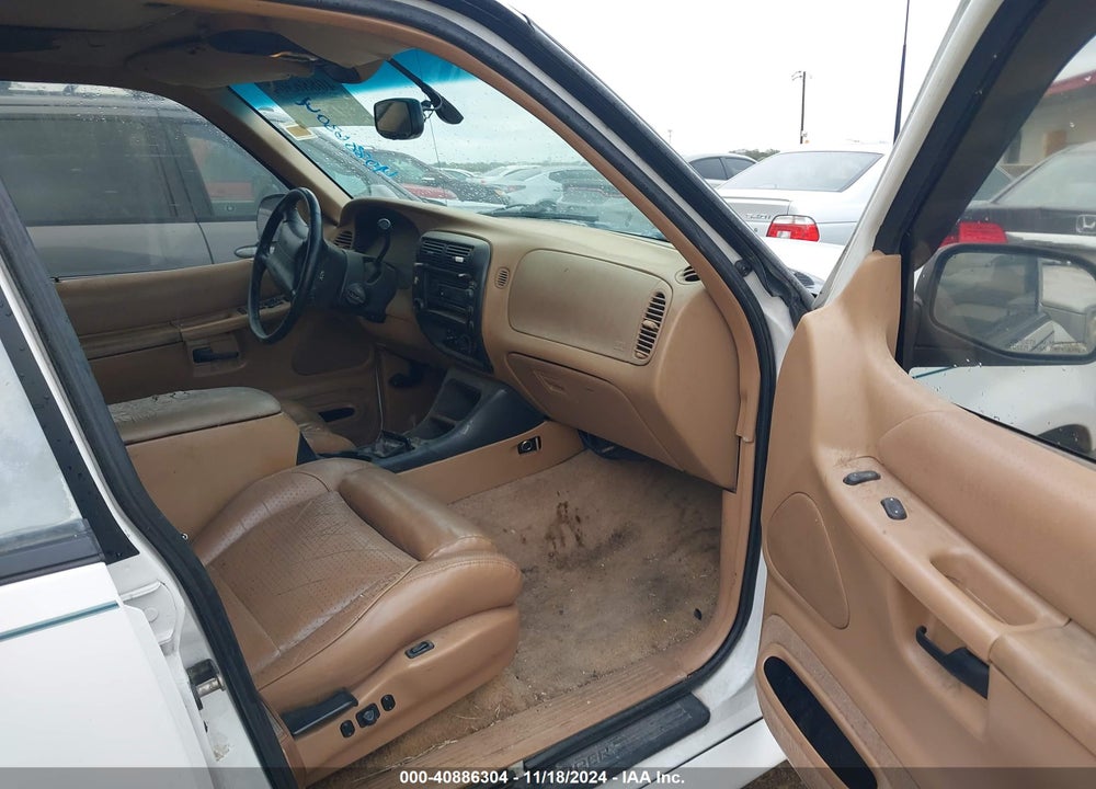 1996 FORD EXPLORER VIN: 1FMDU32X6TZB66228