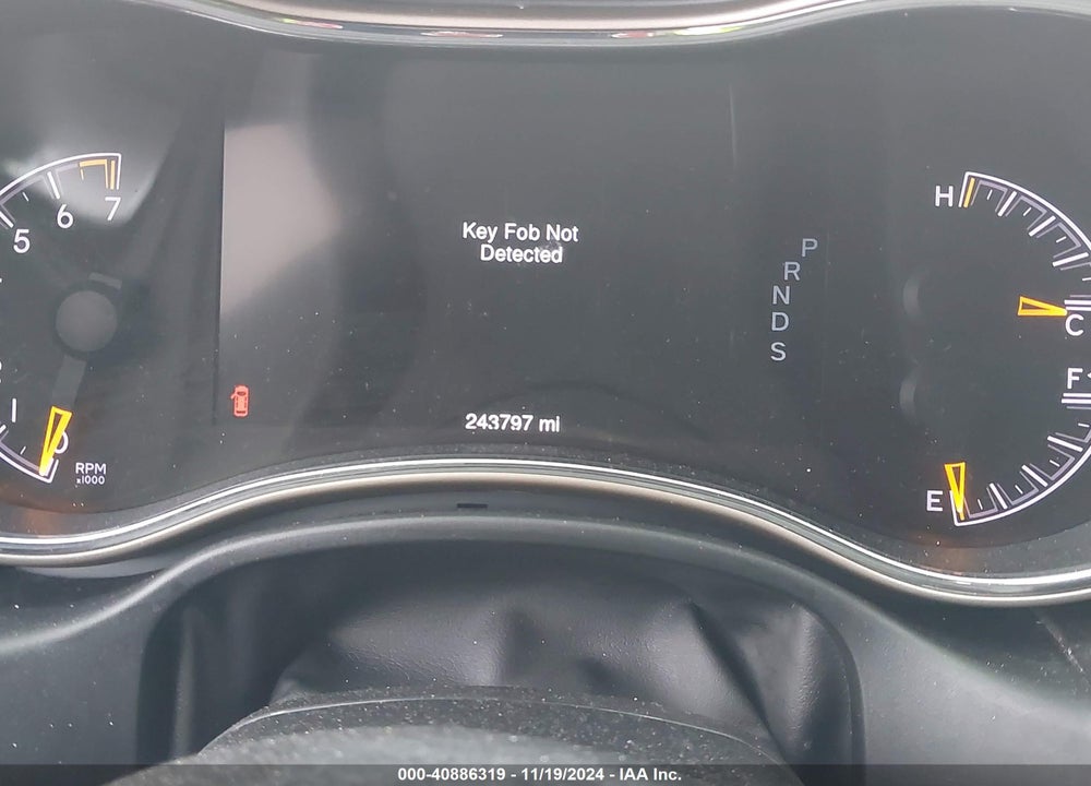 2014 JEEP GRAND CHEROKEE VIN: 1C4RJFAG1EC124447