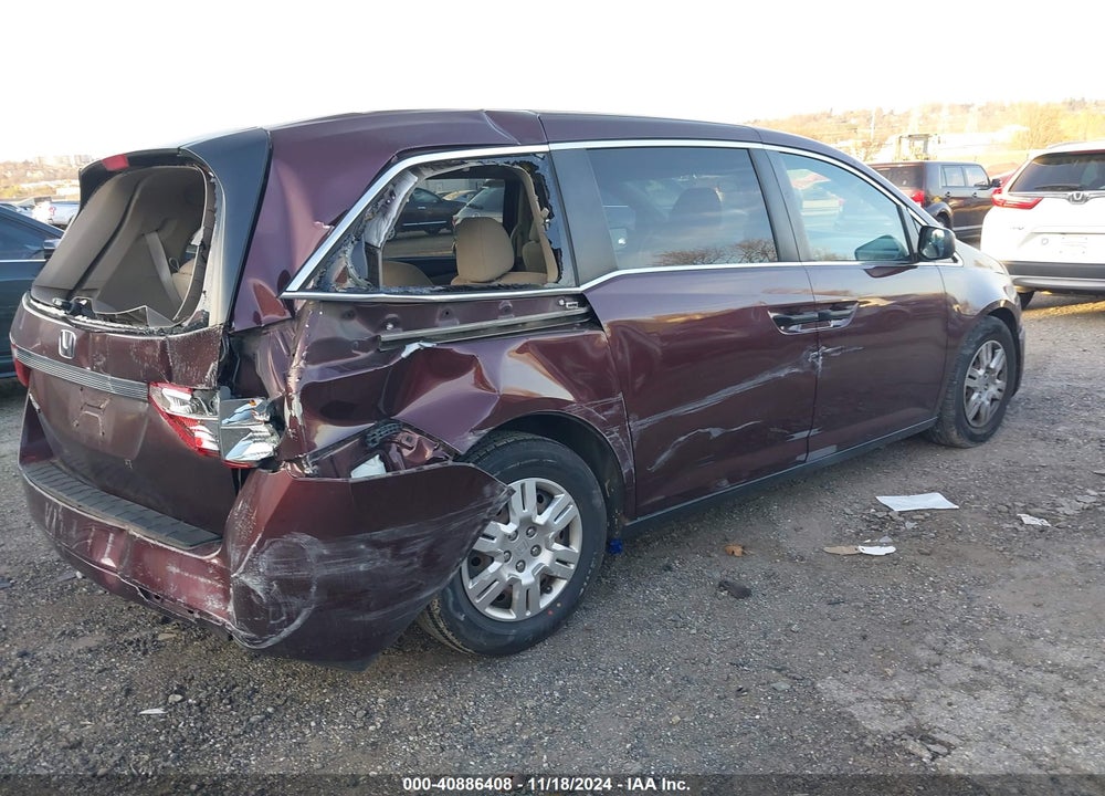 2011 HONDA ODYSSEY LX VIN: 5FNRL5H29BB057979