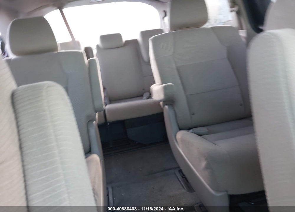 2011 HONDA ODYSSEY LX VIN: 5FNRL5H29BB057979