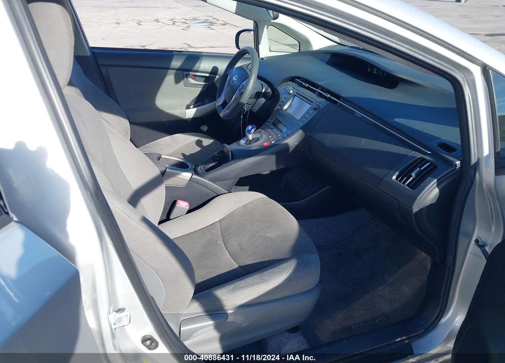 2013 TOYOTA PRIUS VIN: JTDKN3DU4D5618360