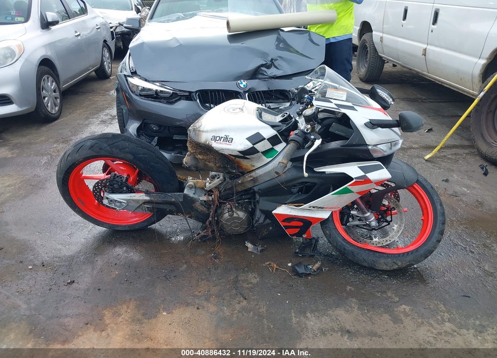 2024 APRILIA RS 660 EXTREMA VIN: ZD4KSUR04RS000747