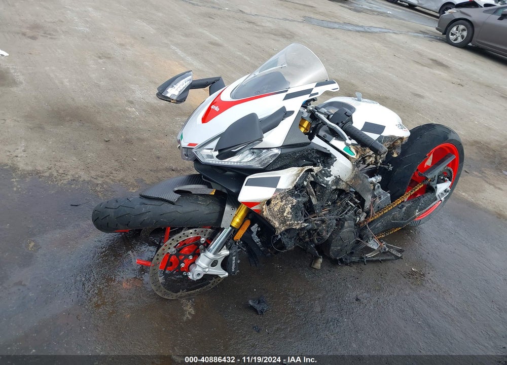 2024 APRILIA RS 660 EXTREMA VIN: ZD4KSUR04RS000747