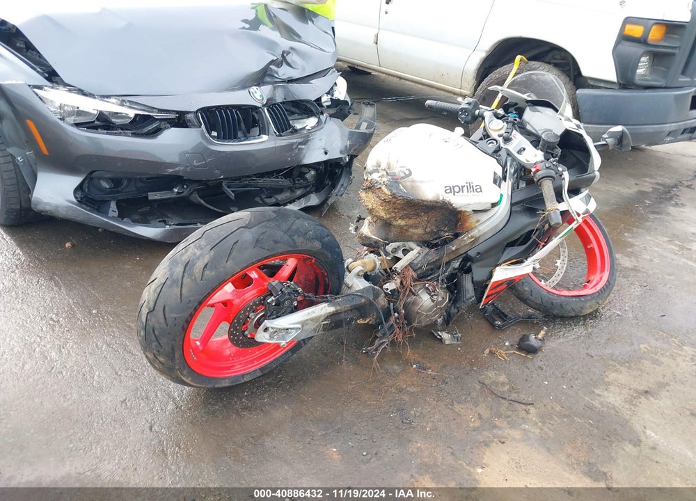 2024 APRILIA RS 660 EXTREMA VIN: ZD4KSUR04RS000747