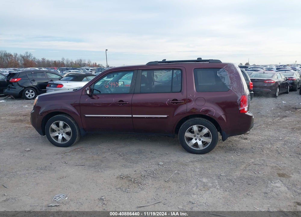 2015 HONDA PILOT TOURING VIN: 5FNYF4H96FB043702