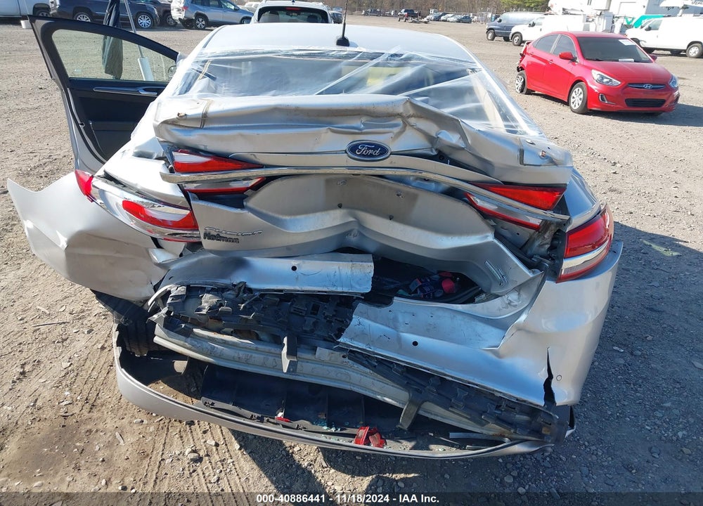 2017 FORD FUSION SE VIN: 3FA6P0HDXHR166105
