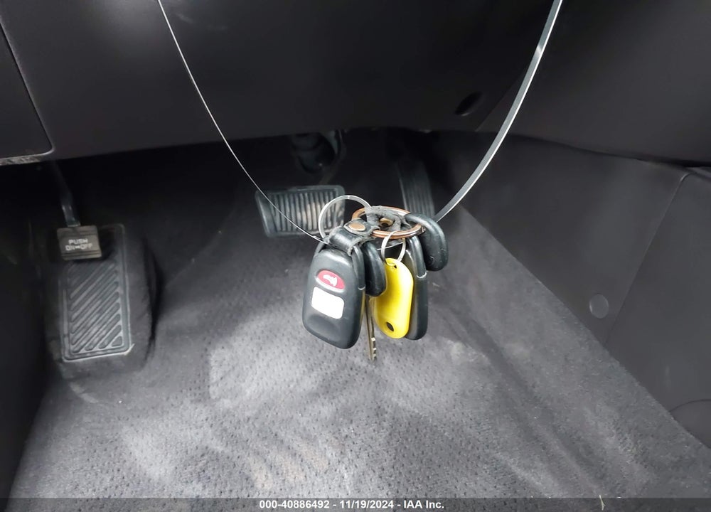 2011 HYUNDAI SANTA FE LIMITED V6 VIN: 5XYZKDAG6BG084651