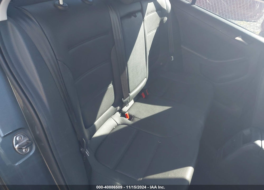 2011 VOLKSWAGEN JETTA VIN: 3VWDZ7AJ0BM311240