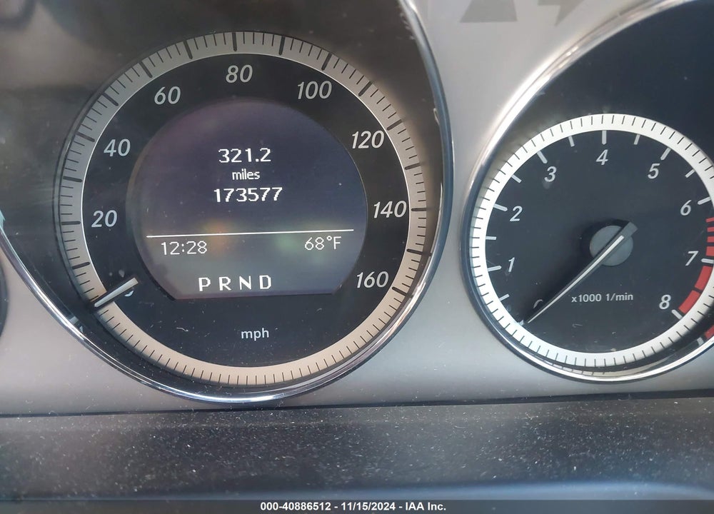 2010 MERCEDES-BENZ C 300 LUXURY 4MATIC/SPORT 4MATIC VIN: WDDGF8BB8AR124126