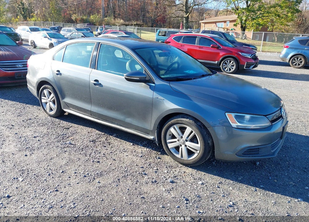 2013 VOLKSWAGEN JETTA HYBRID SEL VIN: 3VW637AJ8DM263936
