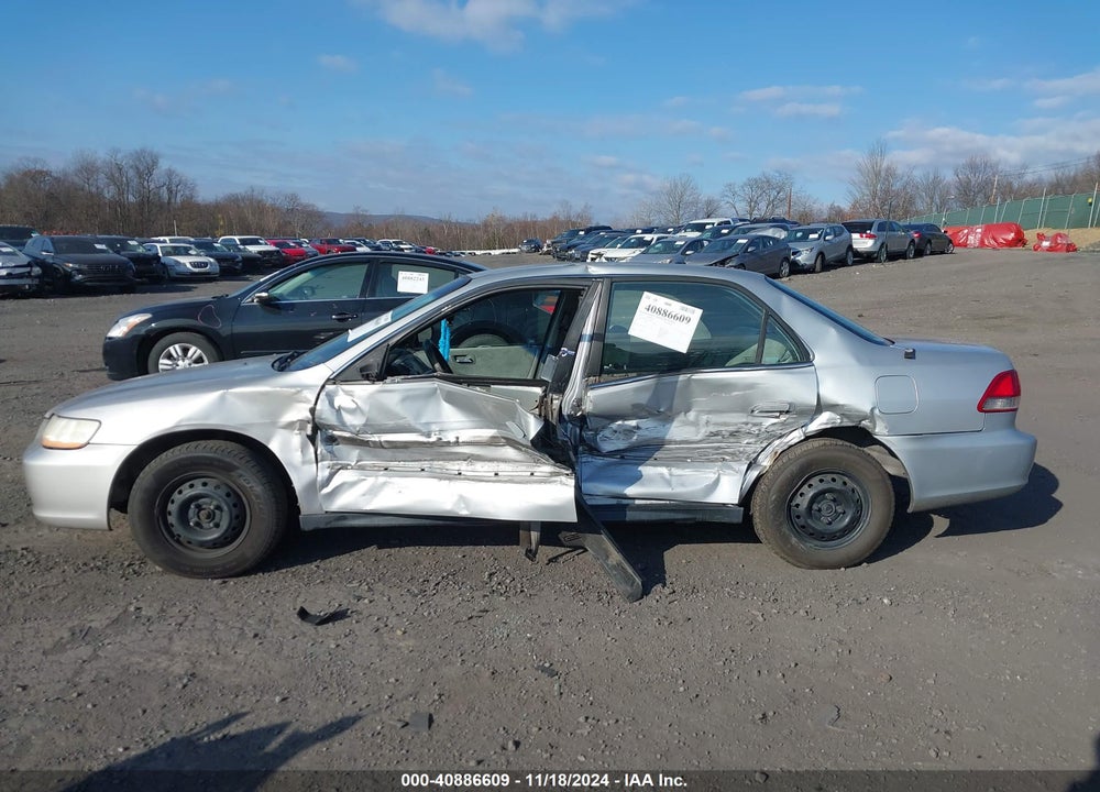 2001 HONDA ACCORD VALUE PACKAGE VIN: 1HGCF86671A029935