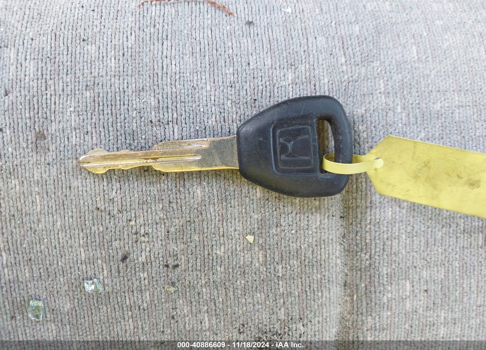 2001 HONDA ACCORD VALUE PACKAGE VIN: 1HGCF86671A029935