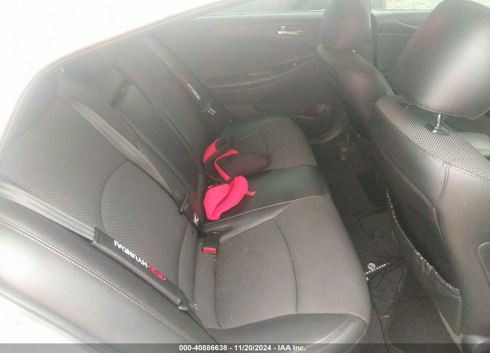 2011 HYUNDAI SONATA VIN: 5NPEC4AC7BH155910