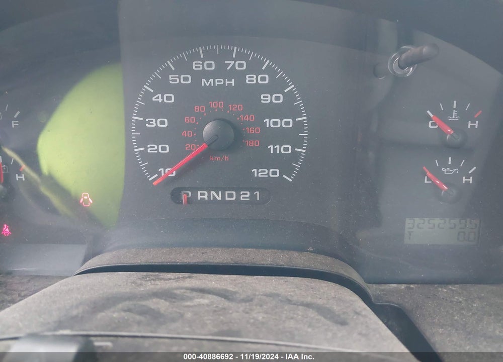 2007 FORD F-150 STX/XL/XLT VIN: 1FTRF12237NA81857