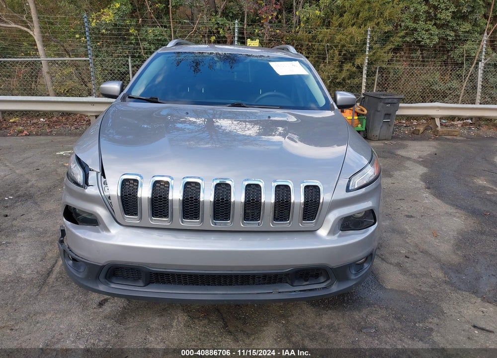 2018 JEEP CHEROKEE LATITUDE FWD VIN: 1C4PJLCBXJD590535