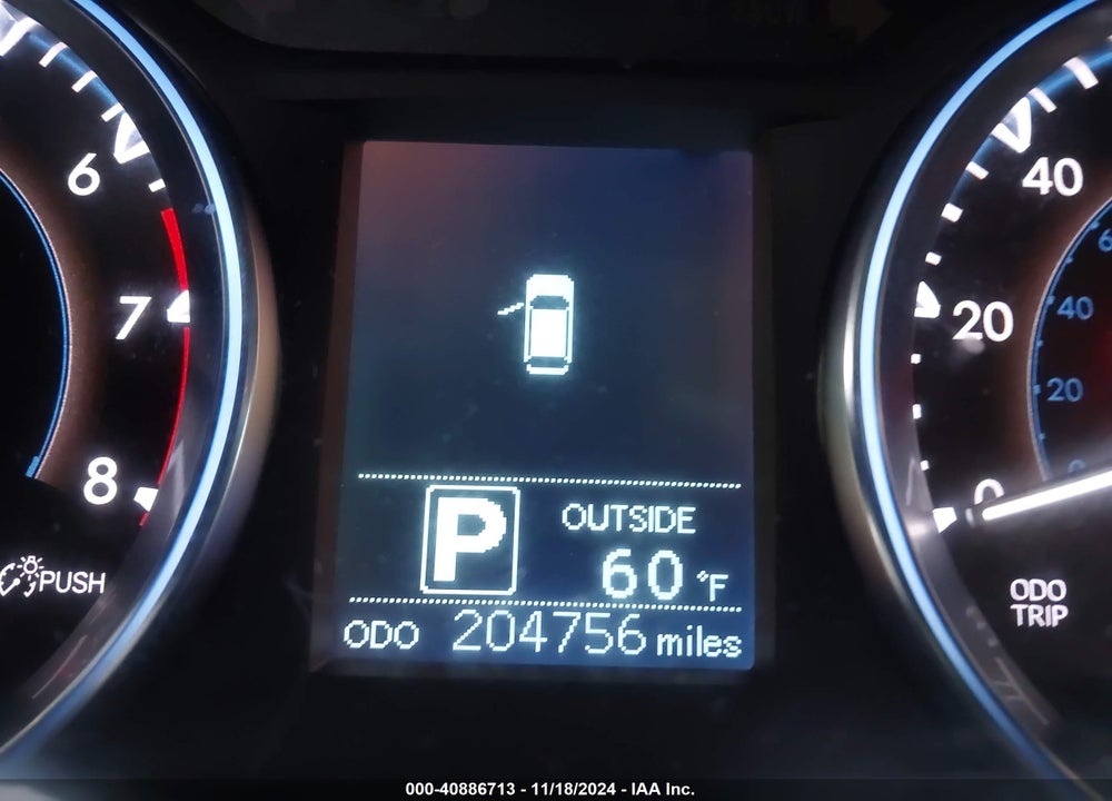 2015 TOYOTA HIGHLANDER LE PLUS V6 VIN: 5TDBKRFH2FS182620