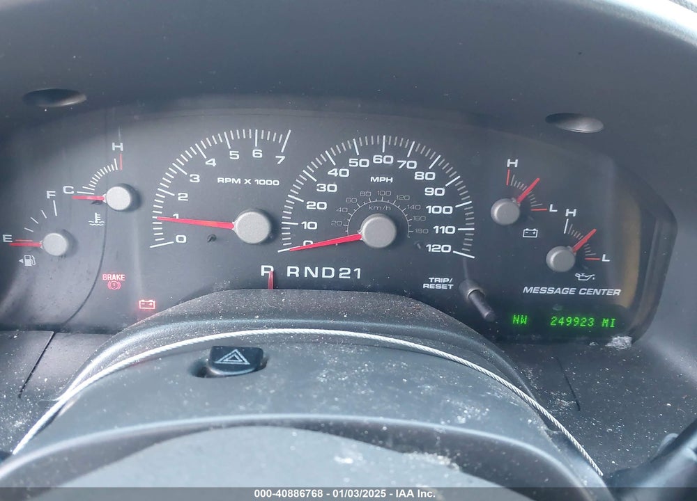 2004 FORD EXPEDITION NBX/XLT VIN: 1FMFU16LX4LA36946
