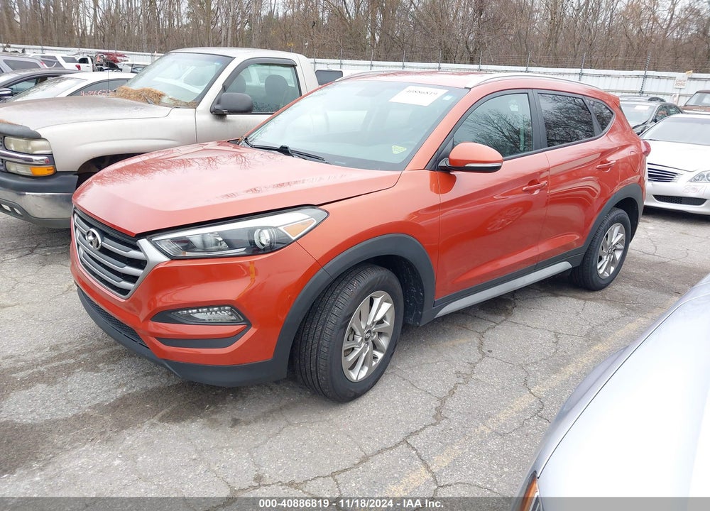2017 HYUNDAI TUCSON SE PLUS VIN: KM8J33A44HU403056