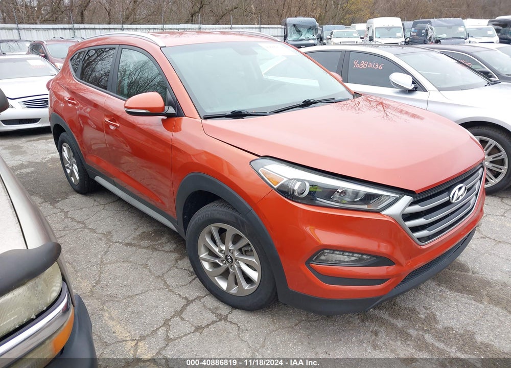 2017 HYUNDAI TUCSON SE PLUS VIN: KM8J33A44HU403056
