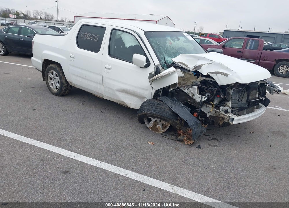 2011 HONDA RIDGELINE RTL VIN: 5FPYK1F56BB502643