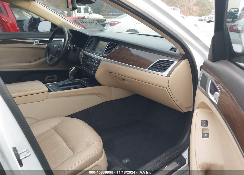 2015 HYUNDAI GENESIS 3.8 VIN: KMHGN4JE4FU044310