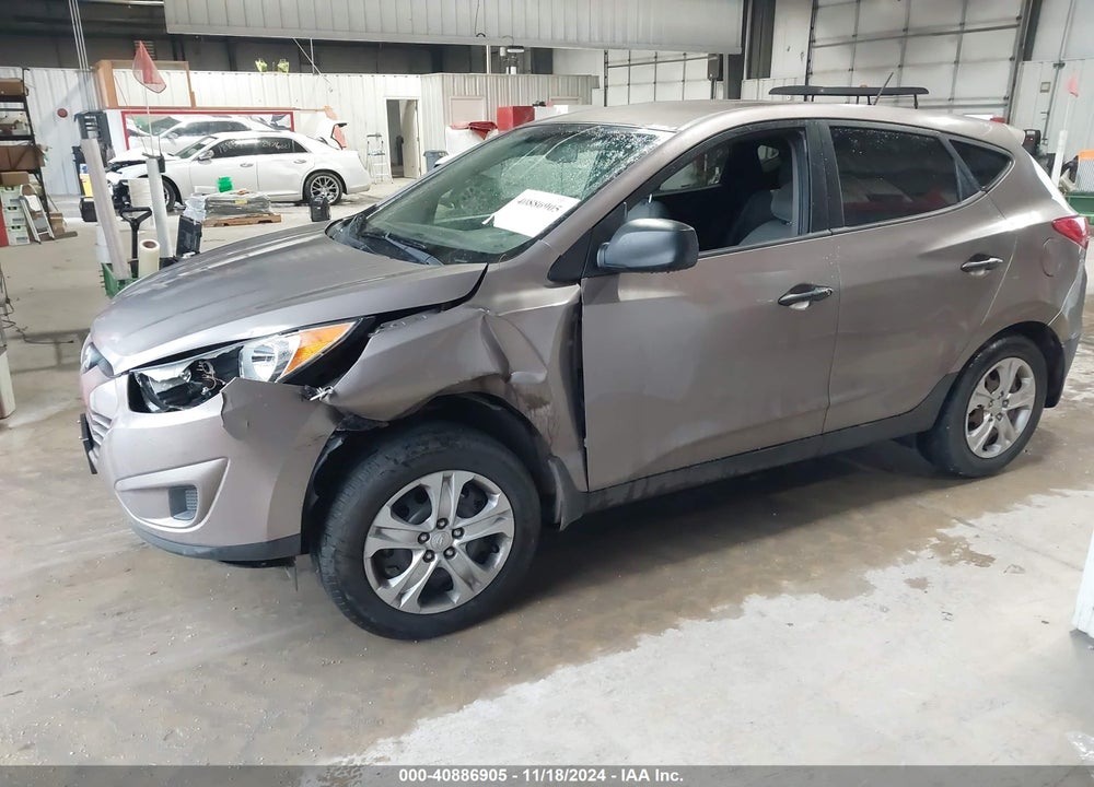 2012 HYUNDAI TUCSON GL VIN: KM8JT3AB9CU460151