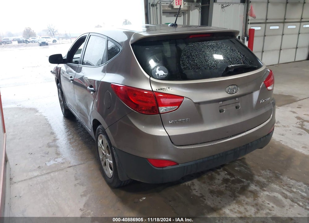 2012 HYUNDAI TUCSON GL VIN: KM8JT3AB9CU460151