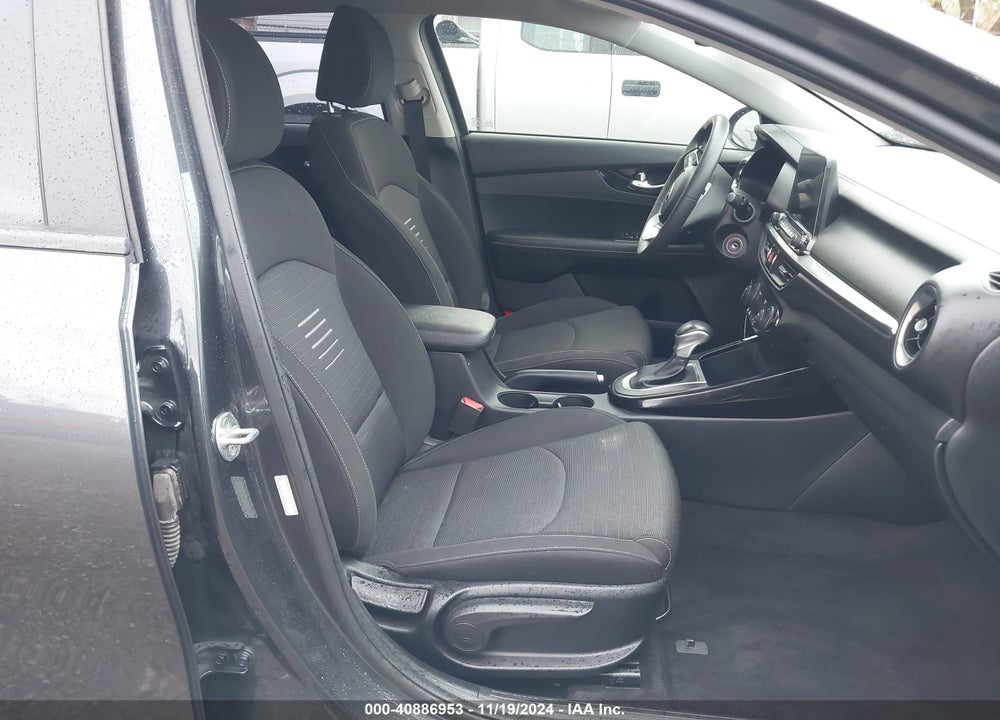 2019 KIA FORTE S VIN: 3KPF34AD0KE133085