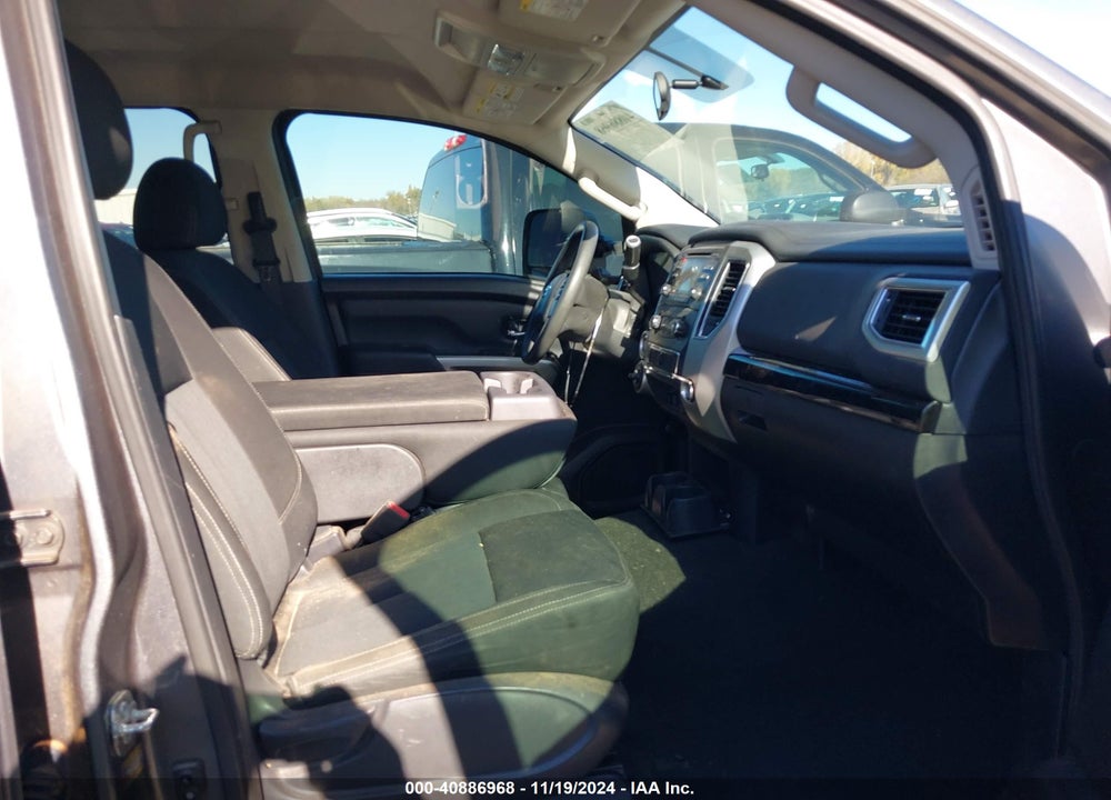 2018 NISSAN TITAN XD VIN: 1N6AA1F39JN501737