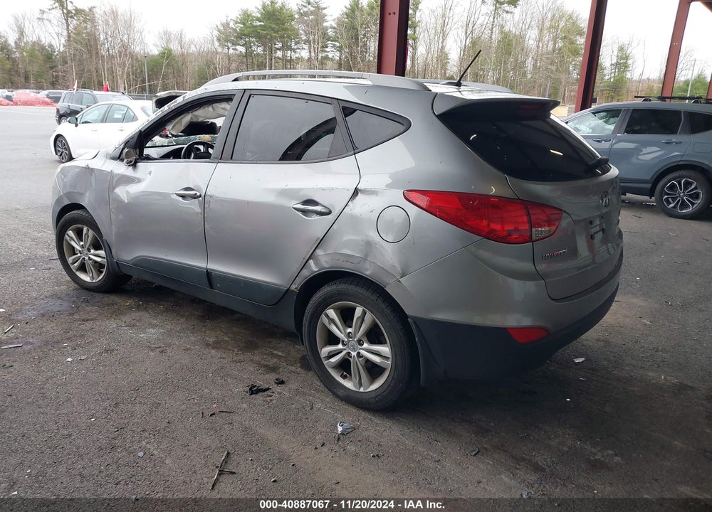 2013 HYUNDAI TUCSON GLS VIN: KM8JUCAC3DU558776